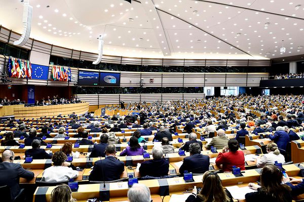 SLC - 801838 Eu Renaturierung Parlament Vorschau 3 A