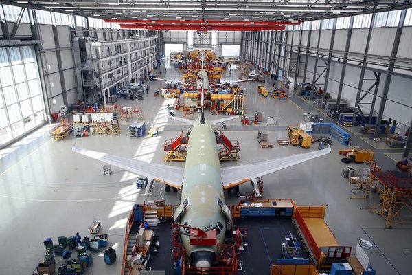 SLC - A320 Hangar Fal