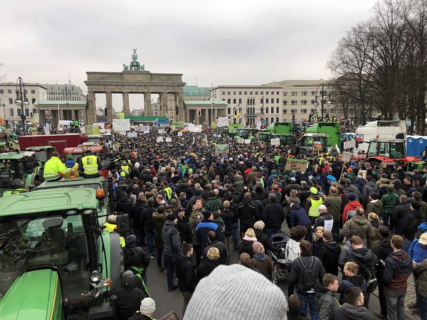 SLC - Grossdemo Berlin 20191126 03 Quelle Dbv