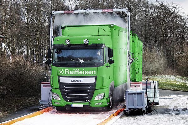 SLC - Lanxess 01 Desinfektion Im Einsatz Lkw