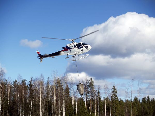 SLC - Tuhkalannoitus Helikopteri 1
